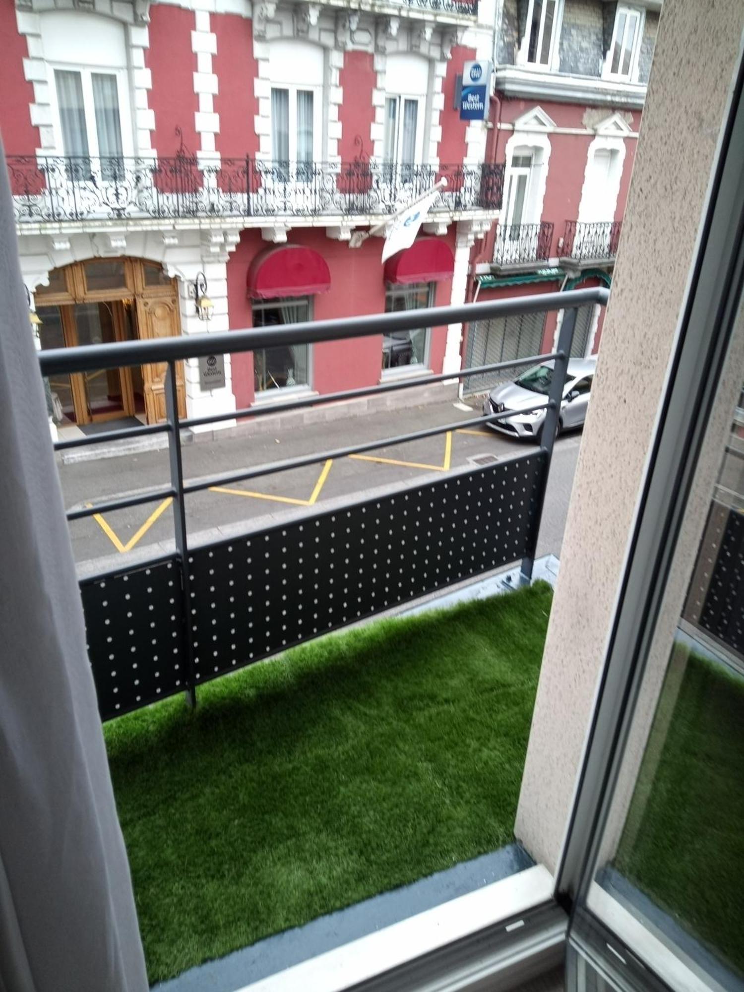 Agreable Studio Familial A Lourdes, Proche Gare Экстерьер фото